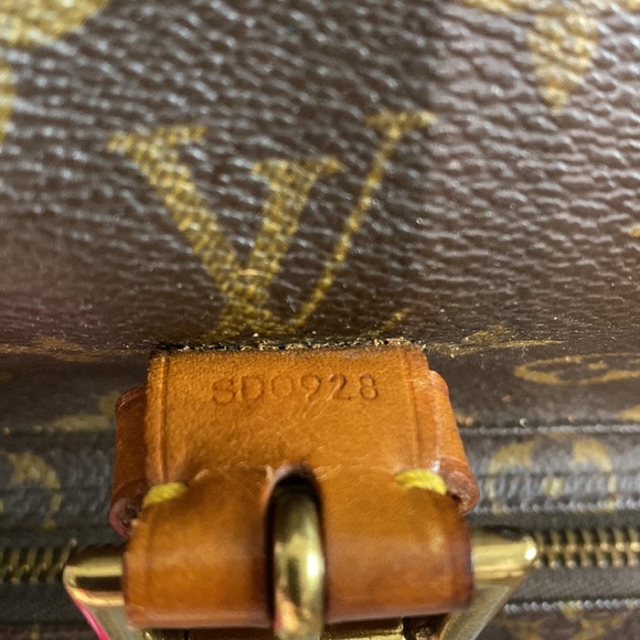 Louis Vuitton Monogram Montsouris GM Backpack - Picture 8 of 9
